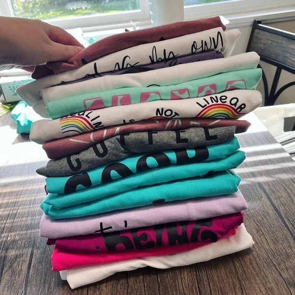 MYSTERY TEE - Picture 2 of 16